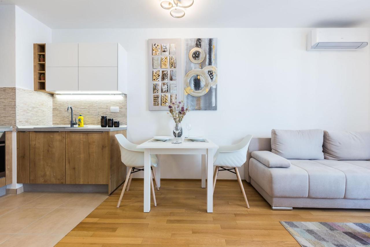 Tanja Modern Apartment With Balcony And Parking Garage Задар Екстериор снимка